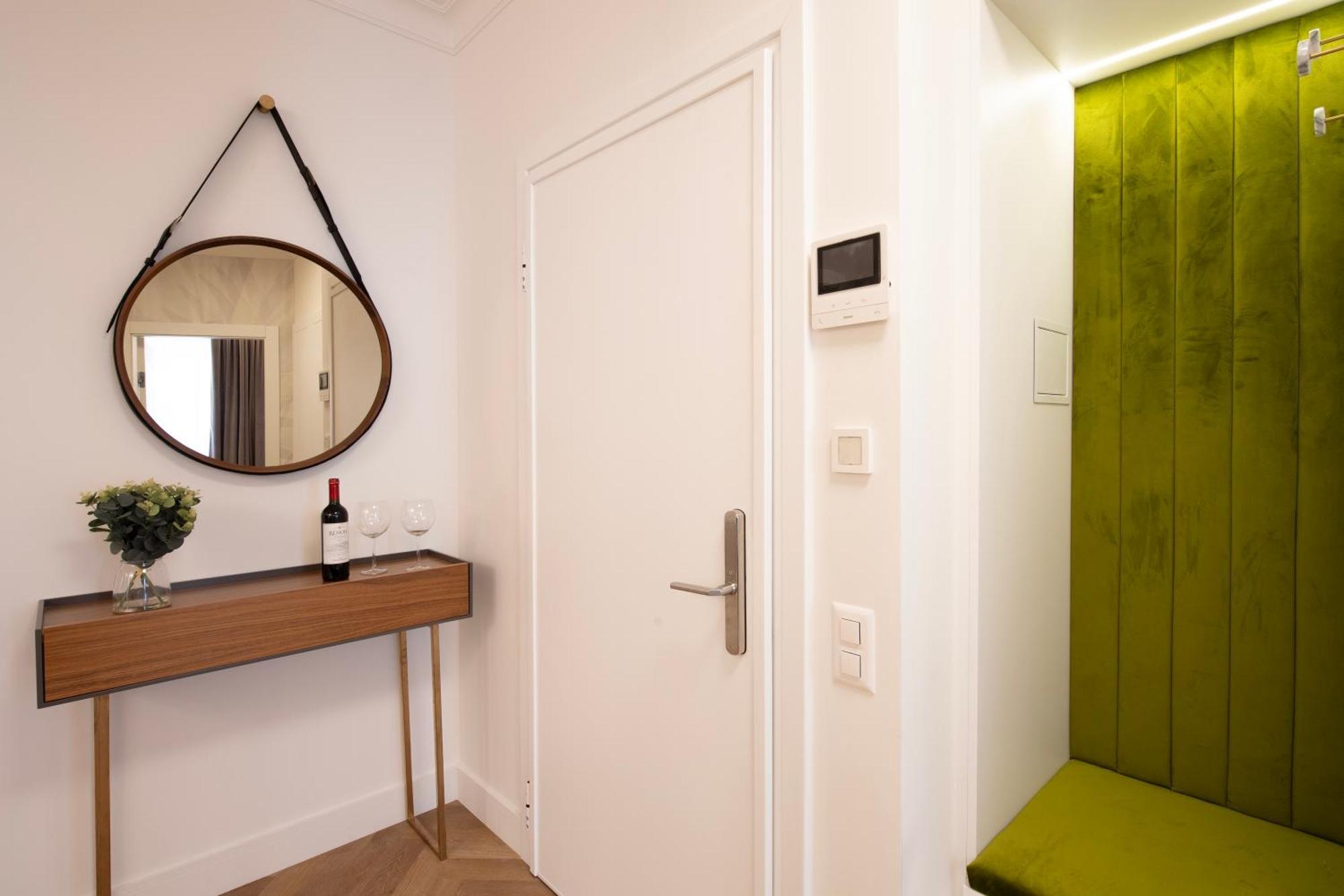 Novos Central Apartments ลูกาโน ภายนอก รูปภาพ