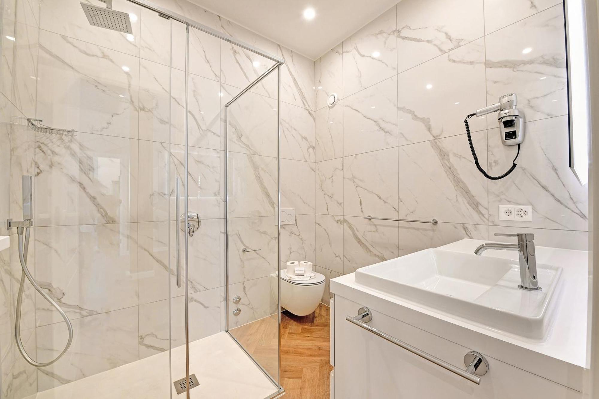 Novos Central Apartments ลูกาโน ภายนอก รูปภาพ